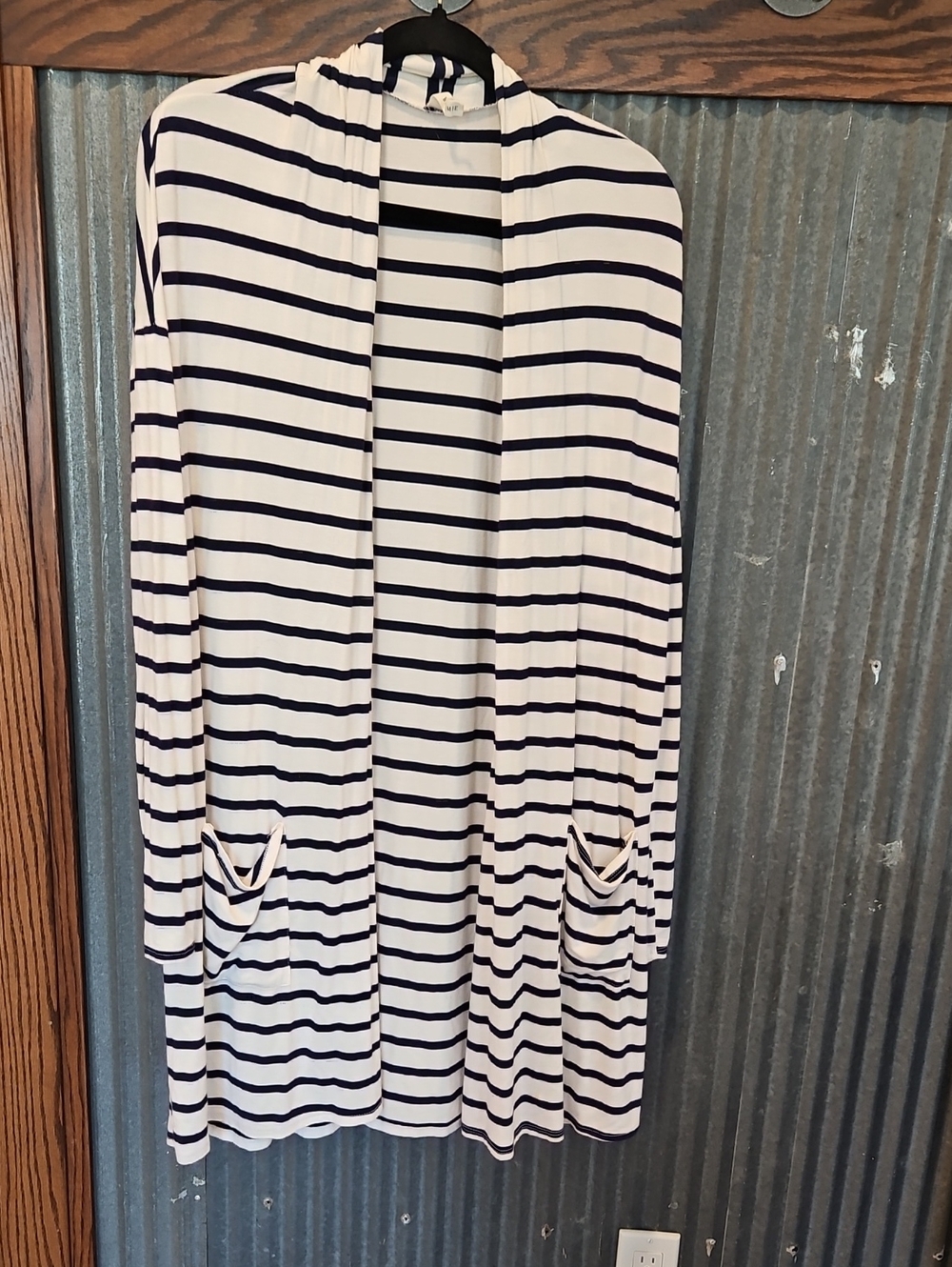 Bellamie Cream and Blue Striped Open-Front Cardigan